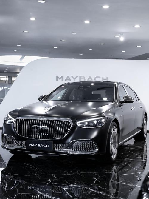 佛山86岚图汽车的售后服务让用户无忧出行，迈巴赫未来的豪华车趋势